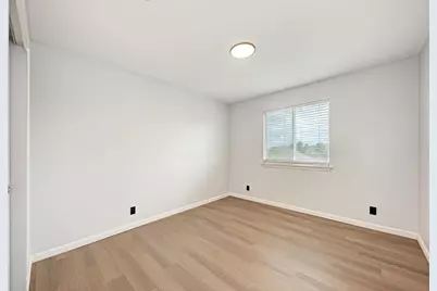 125 Holland Street, Hutto, TX 78634 - Photo 30