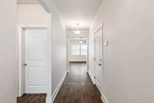 203 Winston Dr, Fredericksburg, TX 78624 - Photo 4