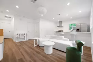 3501 Grayson Ln, Austin, TX 78722 - Photo 2