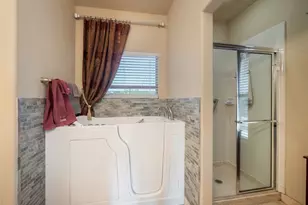 21201 Kiowa Cove, Lago Vista, TX 78645 - Photo 26