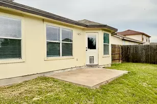 325 Brown St, Hutto, TX 78634 - Photo 26