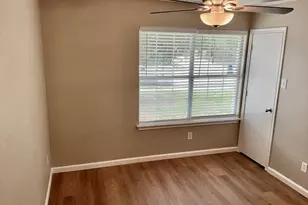 325 Brown St, Hutto, TX 78634 - Photo 20