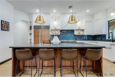 18725 Angel Mountain Drive, Leander, TX 78641 - Photo 10