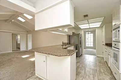 1700 Westmoor Drive, Austin, TX 78723 - Photo 14