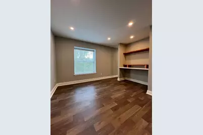 8003 Woodway Drive #111, Houston, TX 77063 - Photo 4