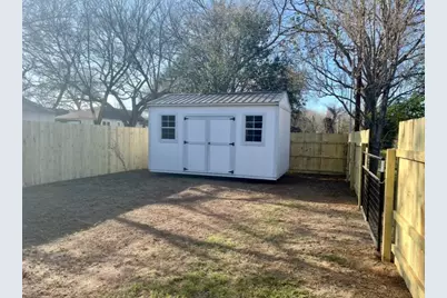 400 Washington Street, Smithville, TX 78957 - Photo 6