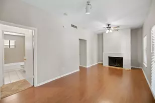 712 Graham Pl, Austin, TX 78705 - Photo 4