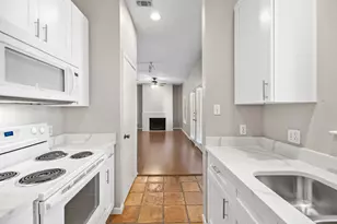 712 Graham Pl, Austin, TX 78705 - Photo 30