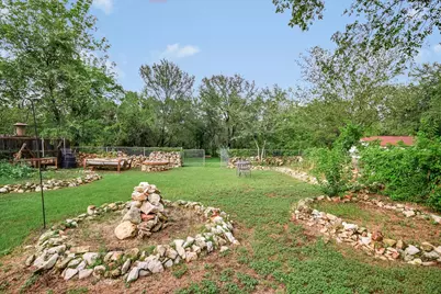 7505 Islander Drive, Austin, TX 78749 - Photo 4