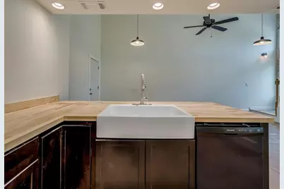 110 S Main Street #104, Elgin, TX 78621 - Photo 4