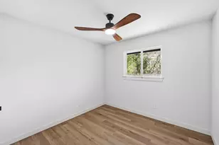 9801 Oak Hollow Dr, Austin, TX 78758 - Photo 24