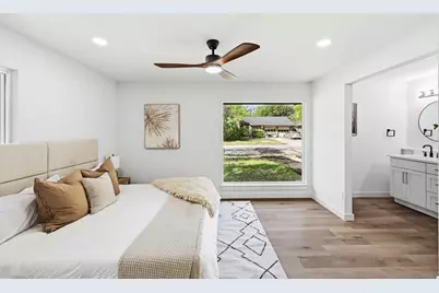 9801 Oak Hollow Drive, Austin, TX 78758 - Photo 16