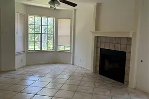 8002 Tuscarora Trail, Austin, TX 78729 - Photo 6