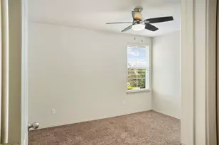 212 Foster Ln, Jarrell, TX 76537 - Photo 14