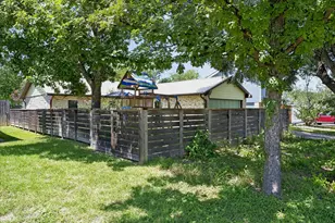 1213 Dunstan Dr, Austin, TX 78745 - Photo 30