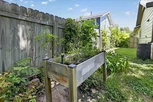 1213 Dunstan Dr, Austin, TX 78745 - Photo 26