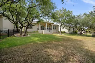 104 Timber Hitch Ct, Georgetown, TX 78633 - Photo 32