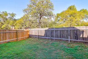 2410 Great Oaks Dr, Round Rock, TX 78681 - Photo 36