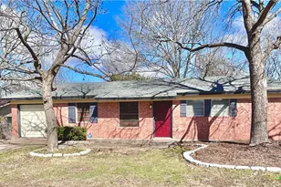 305 Carothers St, Copperas Cove, TX 76522 - Photo 1