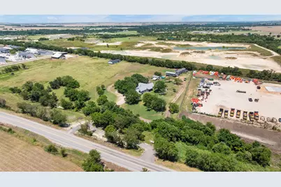 1421 Fm 1660, Hutto, TX 78634 - Photo 22