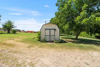 1421 Fm 1660, Hutto, TX 78634 - Photo 12