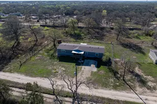 194 Williams Ln, Cedar Creek, TX 78612 - Photo 2