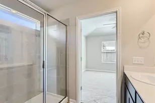 607 View Dr, Georgetown, TX 78628 - Photo 6