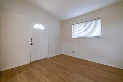 4304 Scottsdale Road, Austin, TX 78721 - Photo 4