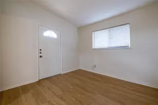 4304 Scottsdale Rd, Austin, TX 78721 - Photo 4