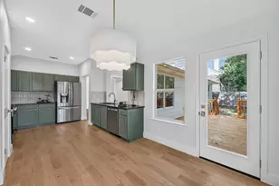 5706 Pecanwood Ln, Austin, TX 78749 - Photo 12