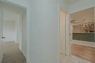 12605 Moss Hollow St, San Antonio, TX 78233 - Photo 18