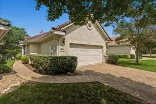 223 The Hills Dr, Austin, TX 78738 - Photo 2