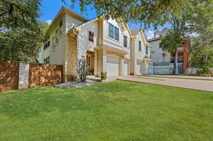 402 E 32nd St, Austin, TX 78705 - Photo 2