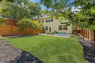 402 E 32nd St, Austin, TX 78705 - Photo 30