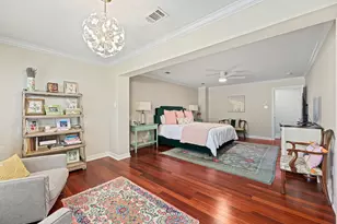 402 E 32nd St, Austin, TX 78705 - Photo 20