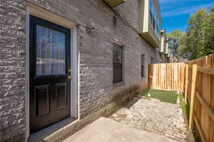 1221 W Hopkins St, San Marcos, TX 78666 - Photo 10