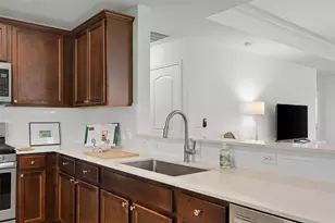 400 Fannin Ct, Georgetown, TX 78633 - Photo 8