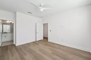 200 W 56th St, Austin, TX 78751 - Photo 12