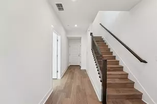 200 W 56th St, Austin, TX 78751 - Photo 6