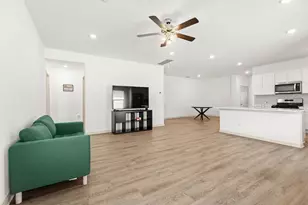 203 Mulberry Crk Ln, Hutto, TX 78634 - Photo 18