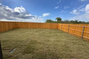 127 Tolo Dr, Elgin, TX 78621 - Photo 14