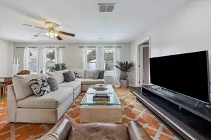 6702 Langston Dr, Austin, TX 78723 - Photo 14