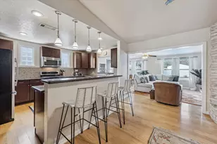 6702 Langston Dr, Austin, TX 78723 - Photo 8