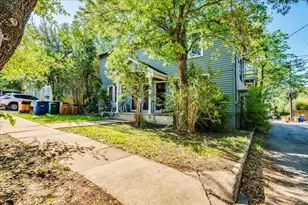 1103 W 22nd St, Austin, TX 78705 - Photo 18
