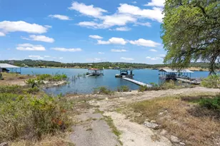 19725 Lakehurst Loop, Spicewood, TX 78669 - Photo 18