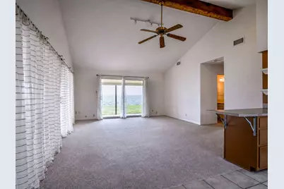 736 W Lakecrest Drive, Bluffton, TX 78607 - Photo 18