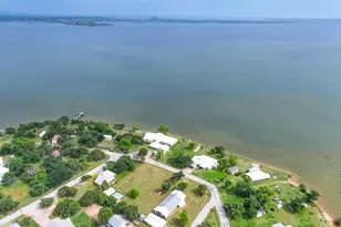 736 W Lakecrest Dr, Bluffton, TX 78607 - Photo 36