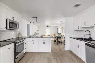 202 N Arendell, Gause, TX 77857 - Photo 10