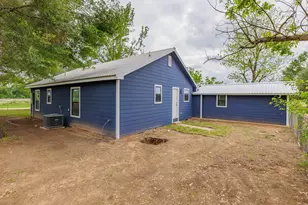 202 N Arendell, Gause, TX 77857 - Photo 24