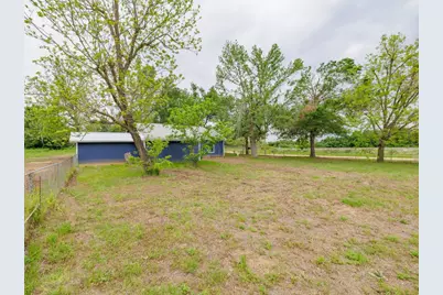 202 N Arendell, Gause, TX 77857 - Photo 22